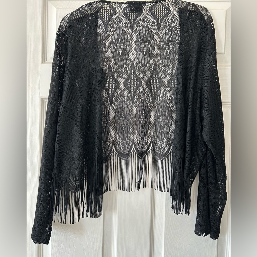 Black long sleeve Shaw